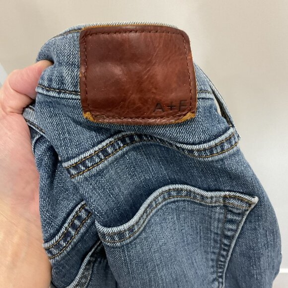 Abercrombie & Fitch Men's Felix Super Slim Jean's - Picture 3 of 3